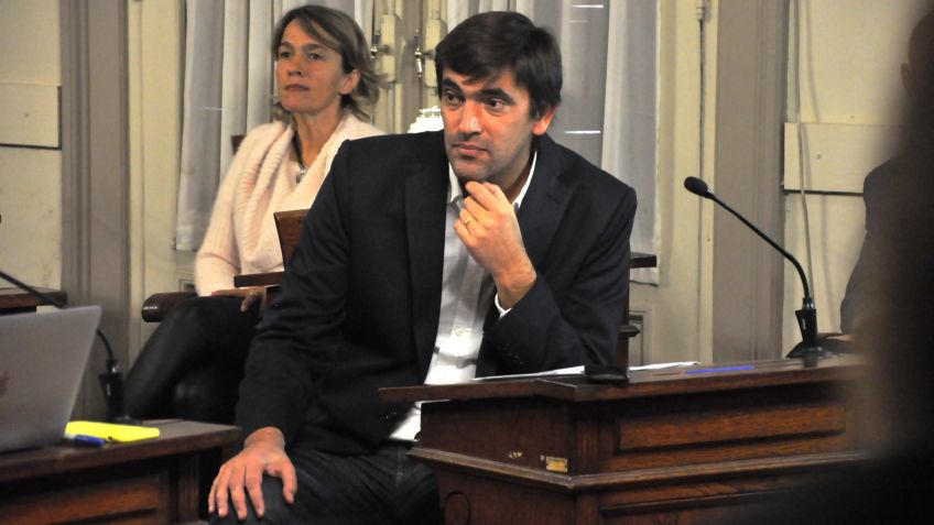 "Lunghi está obnubilado con un proyecto faraónico que no tiene conexión con la realidad"