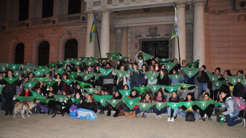 Aborto: la vigilia se muda a La Compañía