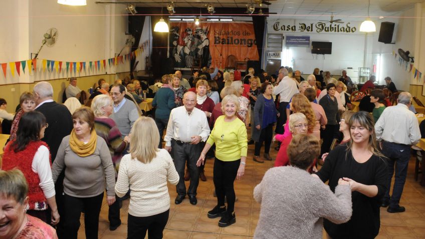 Sábado a puro Bailongo en el Centro de Jubilados y Pensionados
