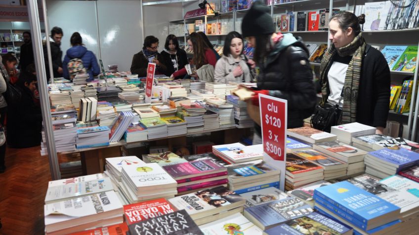 Continúa la Feria del Libro
