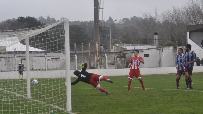 Independiente y el Deportivo Tandil derrotaron a sus rivales y se enfrentaran el próximo sábado en la final