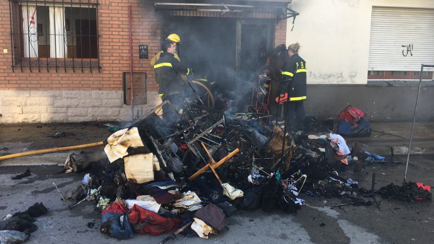 Se incendió un garage donde funcionaba una Feria Americana