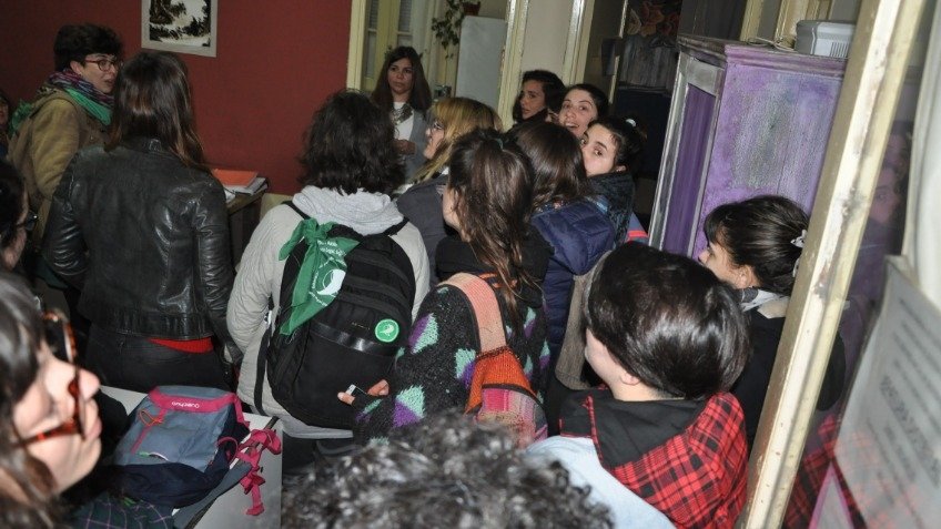 Tras el cruce con la Jefatura Distrital, el Encuentro de Mujeres se hace