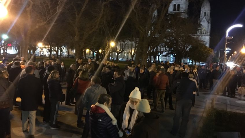 Vecinos se congregaron para pedir "que devuelvan todo lo que robaron"