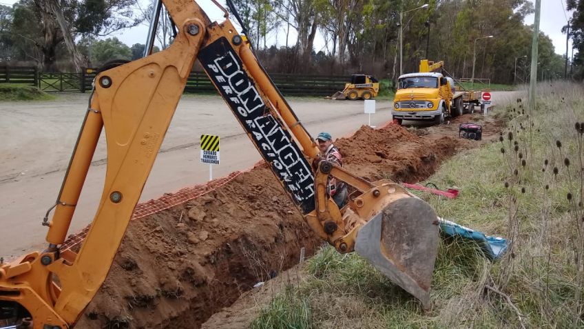 Avanzan las obras de extensión de la red cloacal en Villa Leonor y San Juan