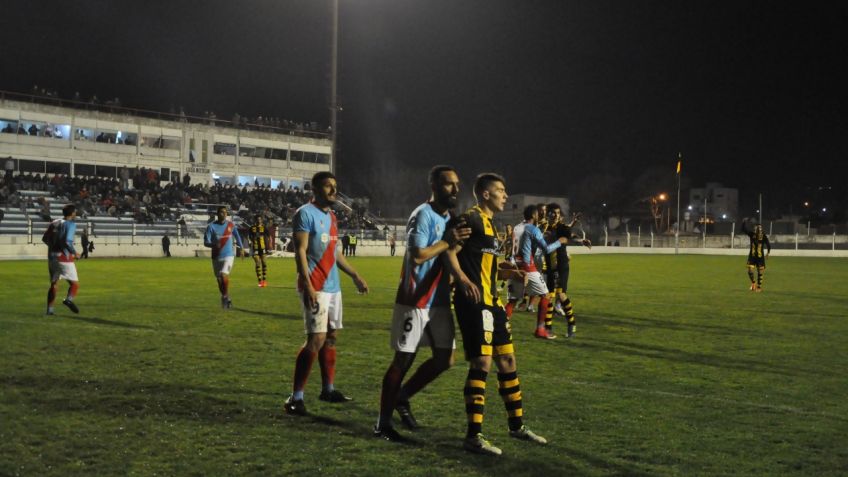 Santamarina y Arsenal no se sacaron ventajas
