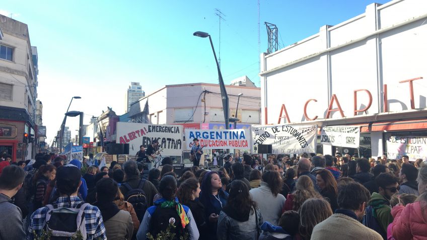 Se realizó un nuevo festival por "condiciones edilicias dignas"