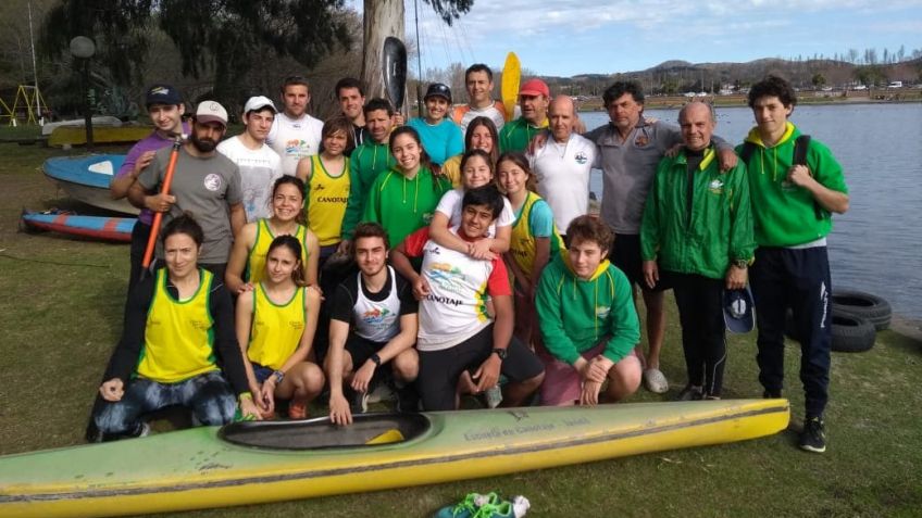 Regata Provincial de Canotaje Velocidad en la Isla Del Lago