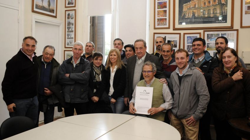El municipio entregó actas de bien de familia a 15 familias