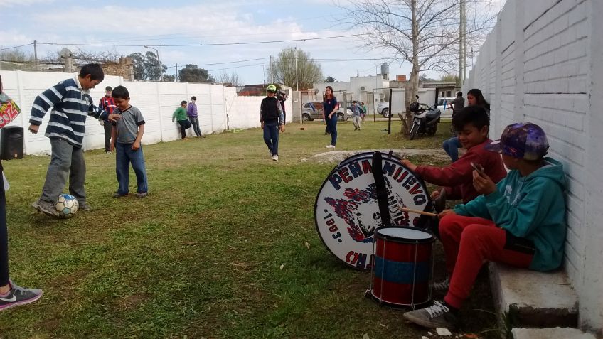 La peña de San Lorenzo organizó una jornada para los niños de La Movediza