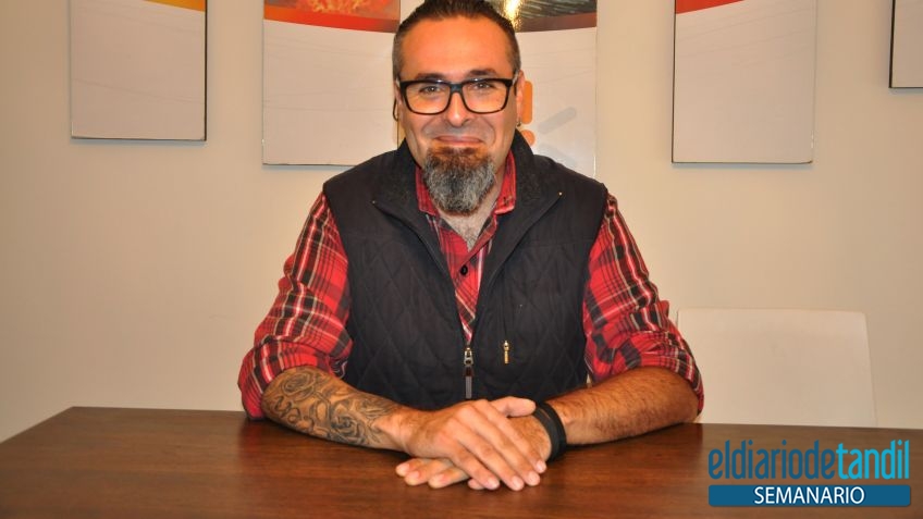  "Todo aquel que se precie de ser  peronista, tiene que salir a bancar a Cristina"