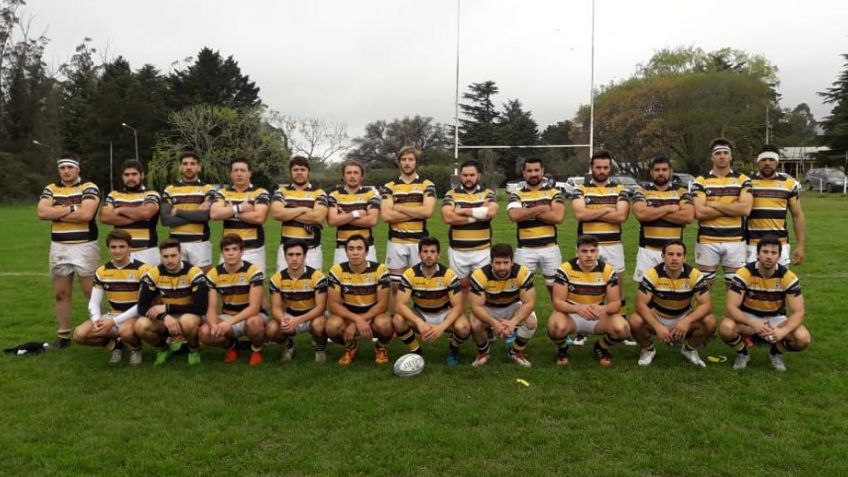 Triunfos de Uncas y Cardos, derrota de Los 50