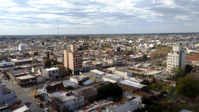 Viernes con cielo algo nublado