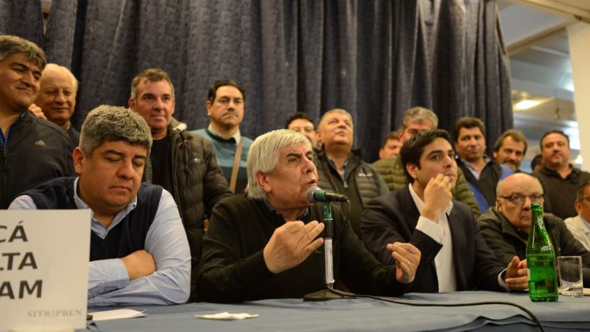 Los Moyano piden importante suba salarial y amenazan con otro paro
