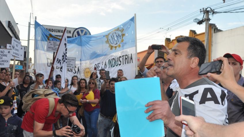 Una ligera parada en la Renault vacía 