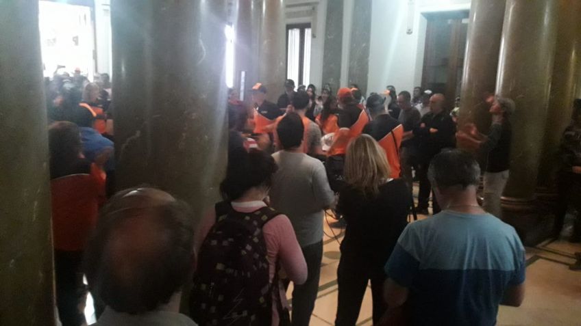 Salvo los recolectores, trabajadores municipales iniciaron paro de 72 horas