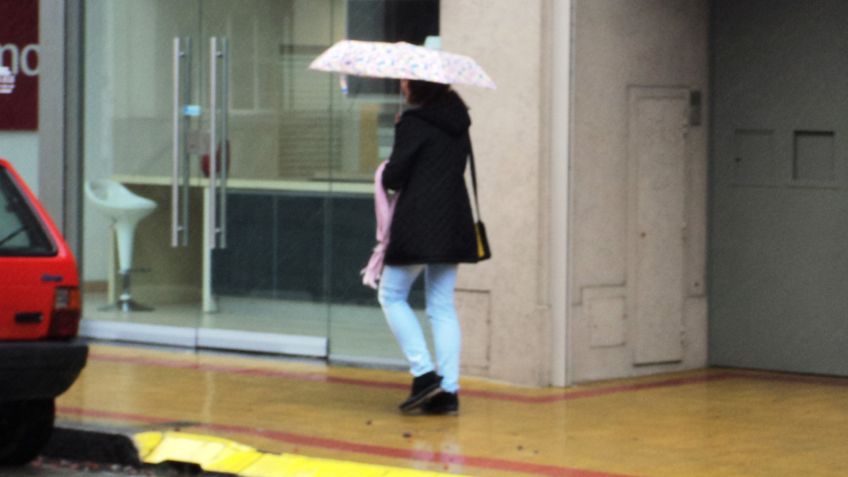 Martes con lluvias y tormentas