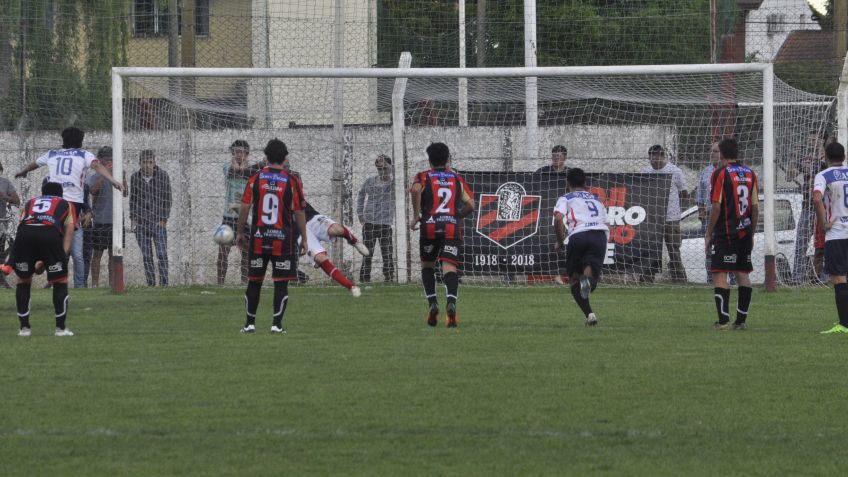 Se jugaron los cuartos de final y clasificaron los semifinalistas