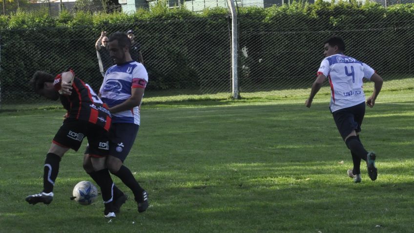 Se jugaron los cuartos de final y clasificaron los semifinalistas