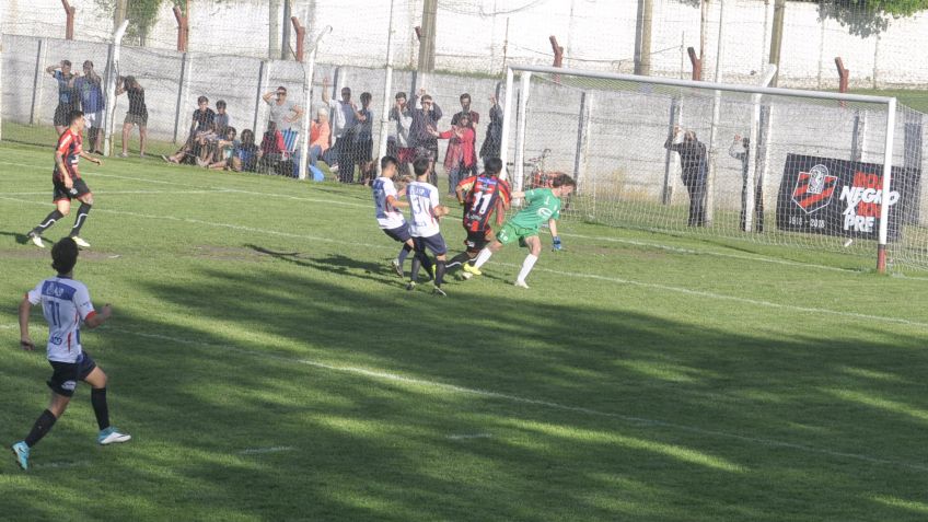 Se jugaron los cuartos de final y clasificaron los semifinalistas