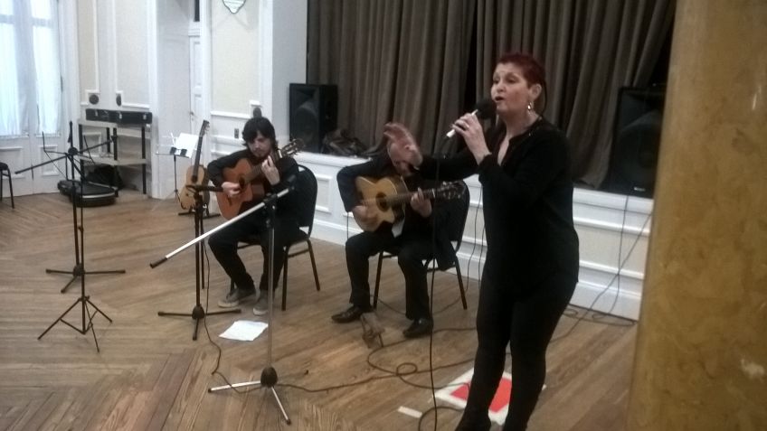  Irrutia con la cantante porteña Lilí Carló, este sábado