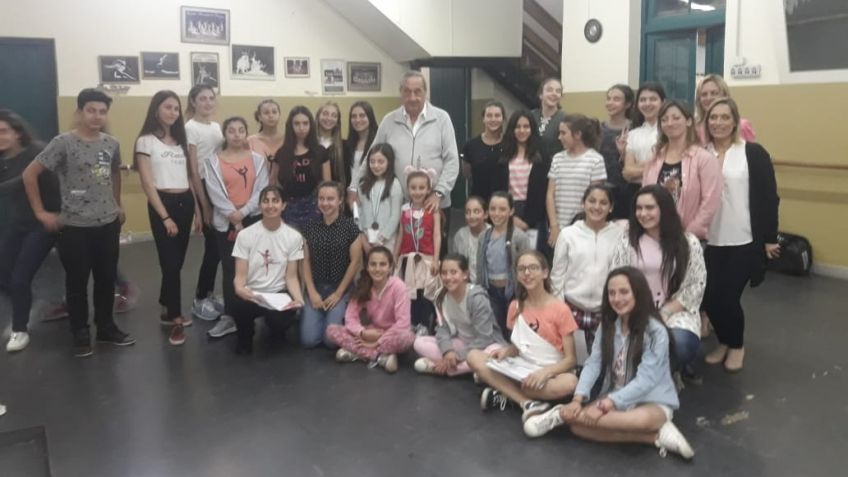 El Intendente visitó la Escuela Municipal de Danzas