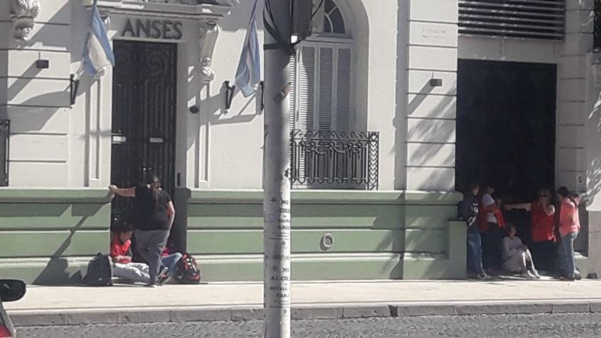La 1º de octubre bloqueó el transito y el acceso de dependencias públicas 