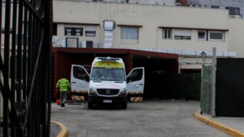 Una mujer mayor fue hospitalizada tras ser atropellada por un auto