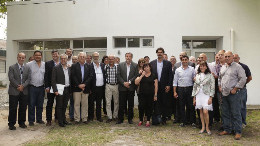 Tandilenses presentes en la inauguración del laboratorio de sanidad vegetal