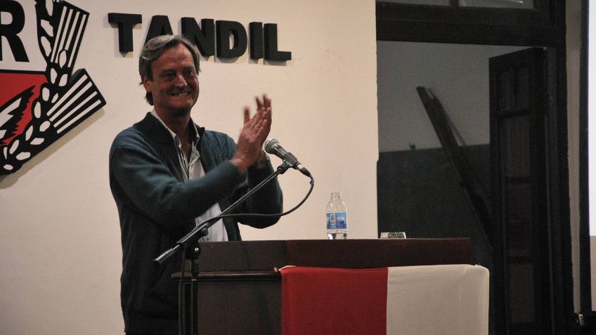 Juan Pablo Frolik asumió en la UCR, proclamando la unidad