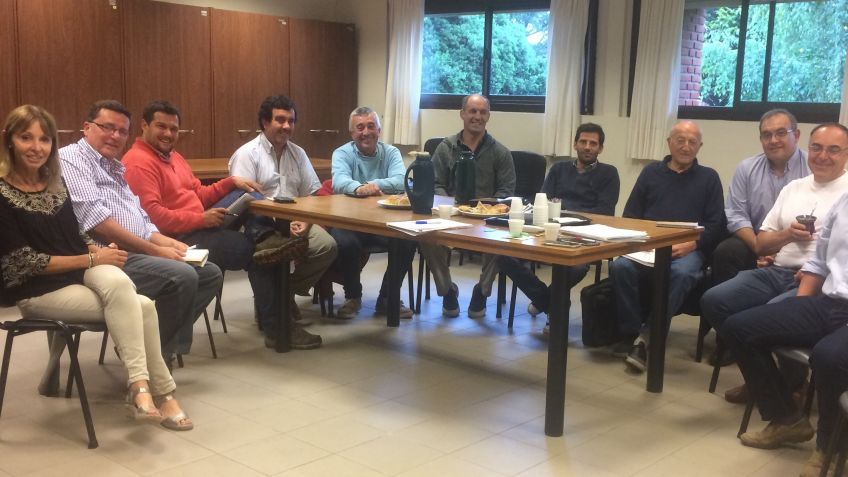 Reunión en Unicen por plan conjunto de apoyo a productores ganaderos