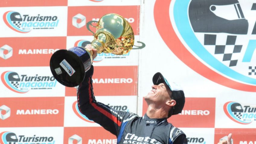 Pernía se consagró campeón en el Turismo Nacional