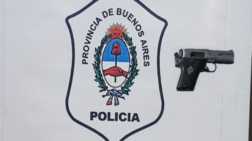 Se peleaban entre si en la Plaza Independencia y luego agredieron a la Policía