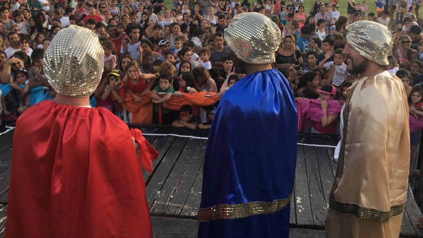 Los Reyes Magos celebraron con chicos y grandes
