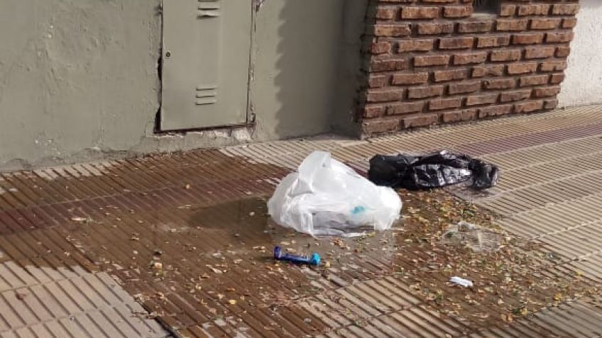Reclaman por perdida de agua en Sarmiento y 14 de Julio