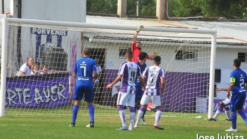 Màs de Grupo Universitario y su debut con derrota por 2 a 1