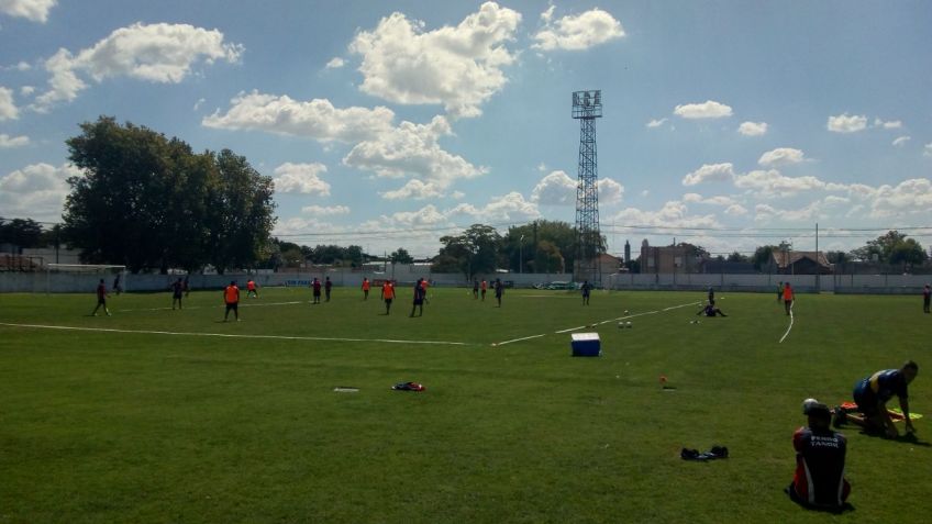 Ferro convoca a sus futbolistas