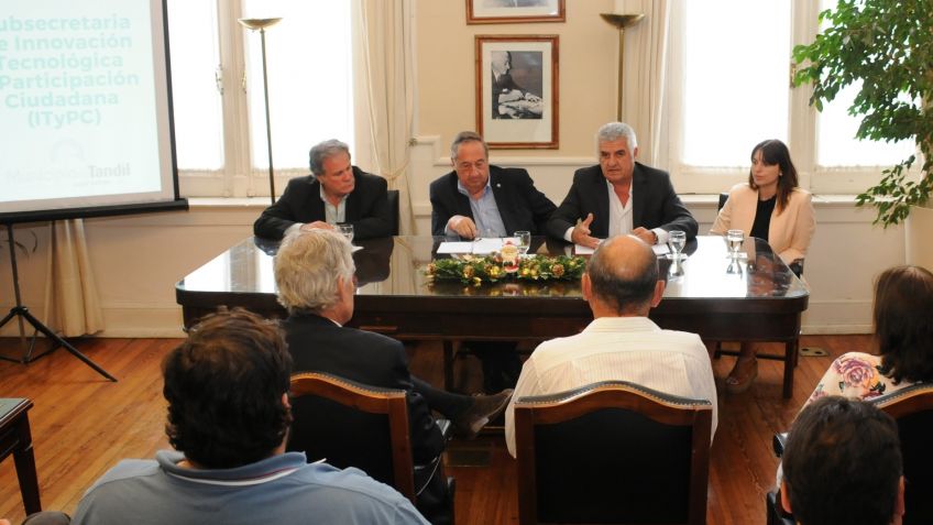 El municipio consolida el plan de modernización y de gobierno abierto