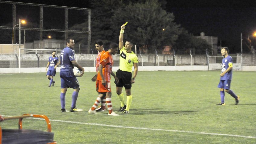 A las 17 Grupo Universitario visita a Circulo Deportivo de Nicanor Otamendi 