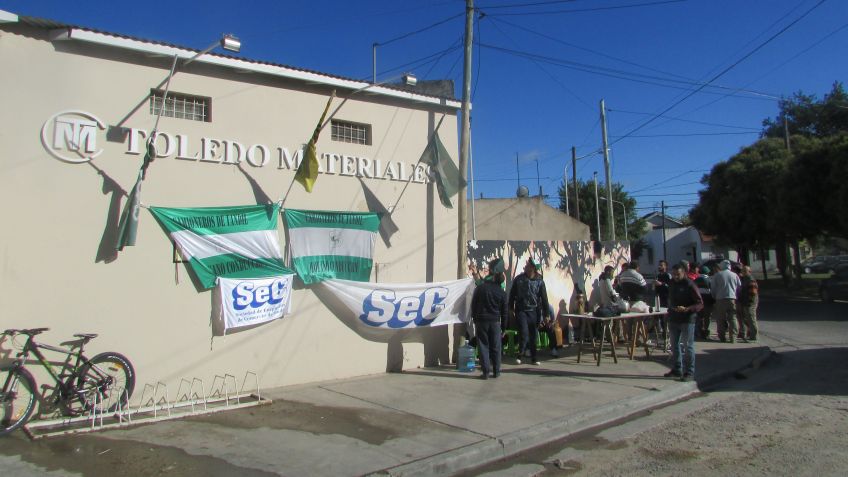 Trabajadores denuncian violencia física y psicológica e irregularidad en los pagos