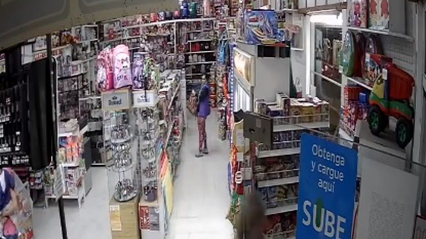 Robaron en un kiosko y quedaron filmados