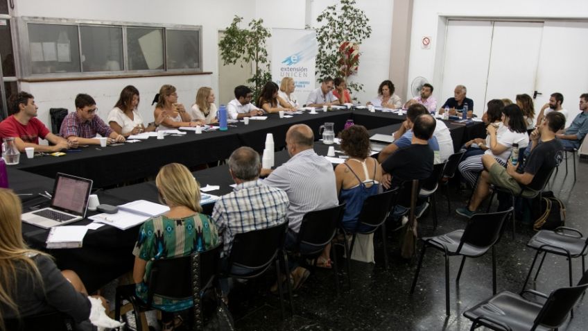 UNICEN debate implementación de prácticas sociales y educativas para sus estudiantes 