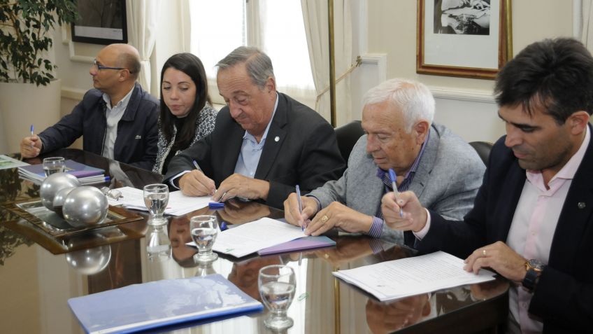 Se firmó el convenio para la creación del Fondo Regional de las Artes