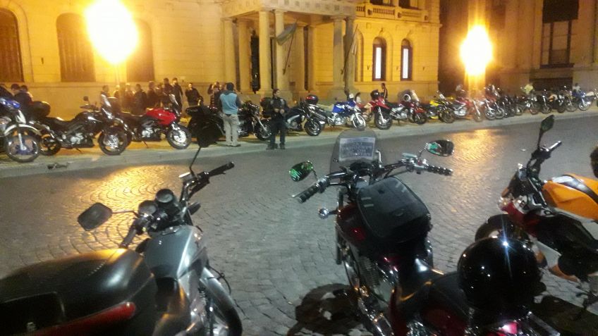"Nos ponen como si todos los que andamos en moto fuésemos presuntos delincuentes"
