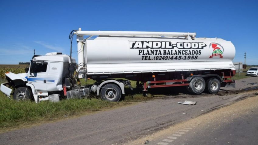 Violento choque entre dos camiones: un tandilense herido