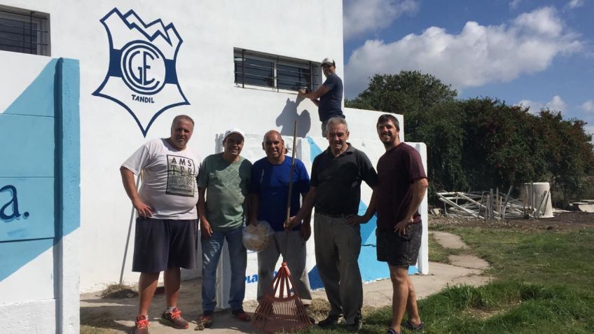 Gimnasia inaugura vestuarios en su campo de deportes