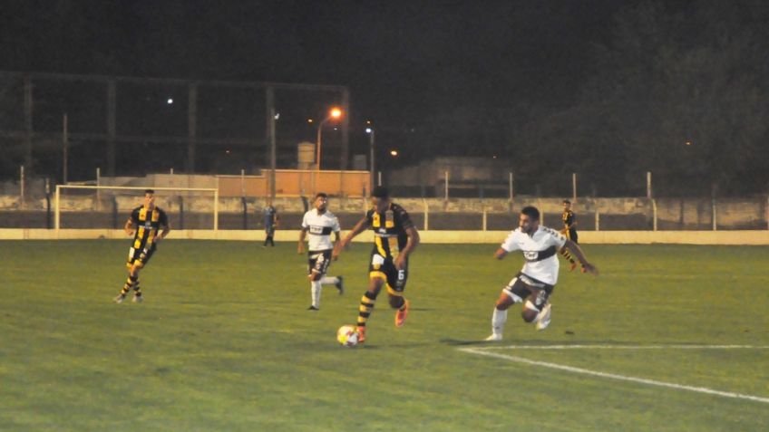Santamarina empató con Platense