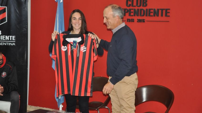 Agustina Barroso: "Se respeta que la mujer juegue al futbol, antes no pasaba"