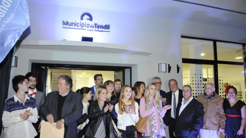 Quedó inaugurado el edificio de la Escuela Municipal de Teatro