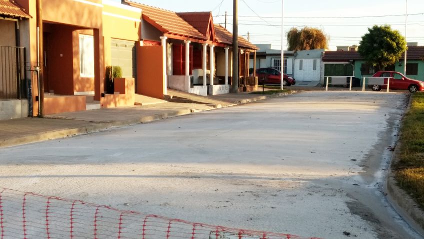 Iniciaron obras de pavimentación en el Barrio Arco Iris II